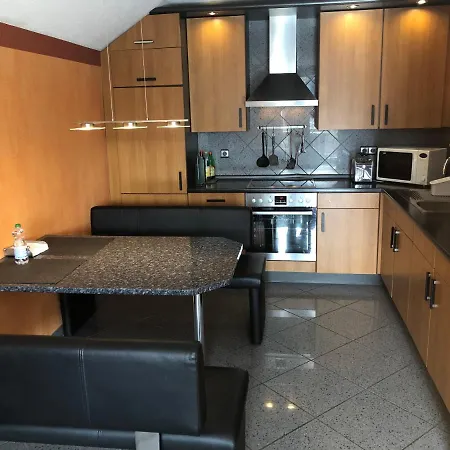 Super XXL Ferienwohnung 73 qm, mit Balkon Cadolzburg Exterior foto